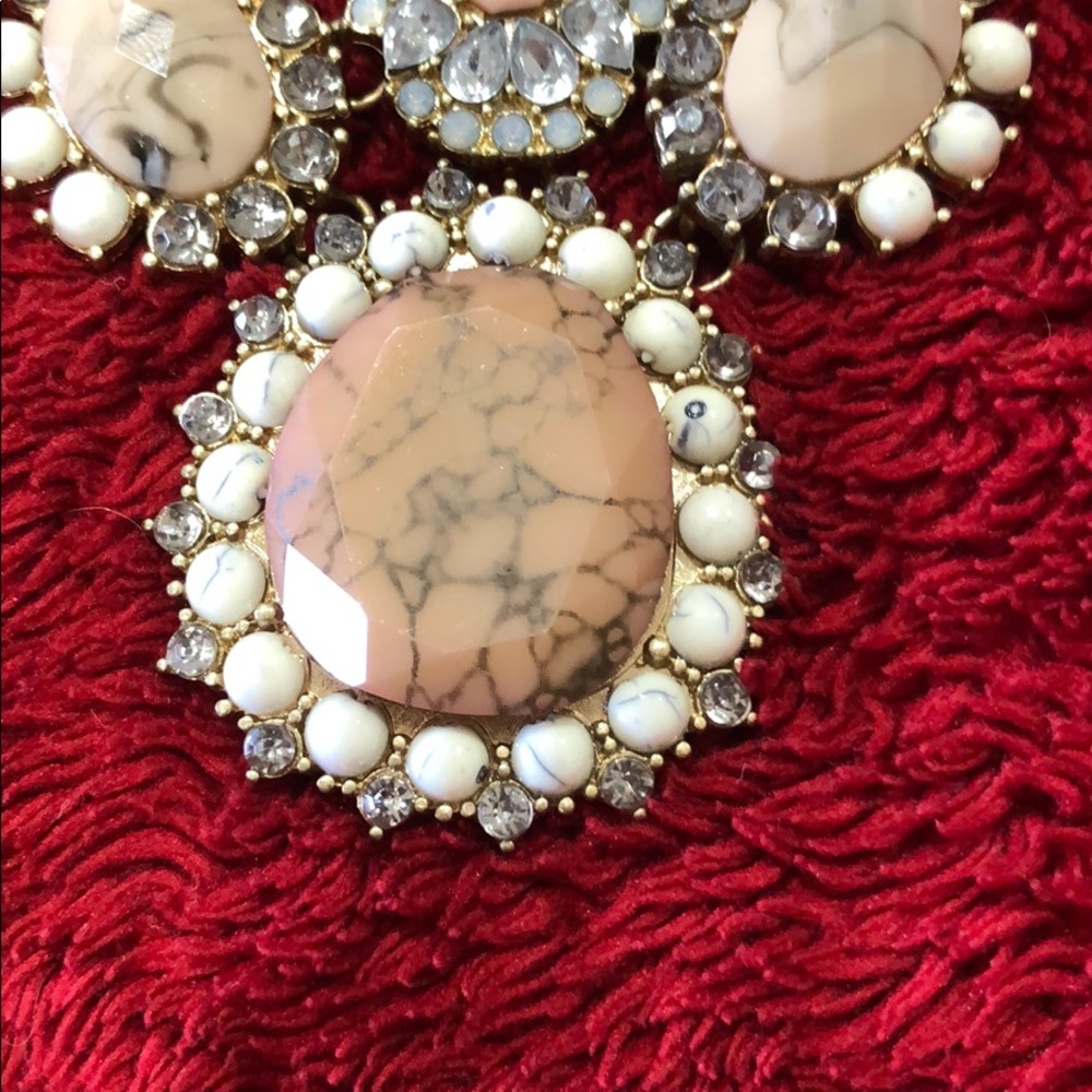 BEAUTIFUL VINTAGE LIKE NECKLACE